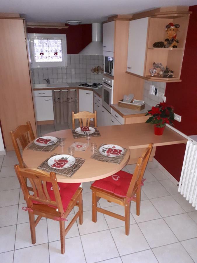 Logis Du Clos Des Chevaliers De Malte Apartment Aiguebelle Bagian luar foto